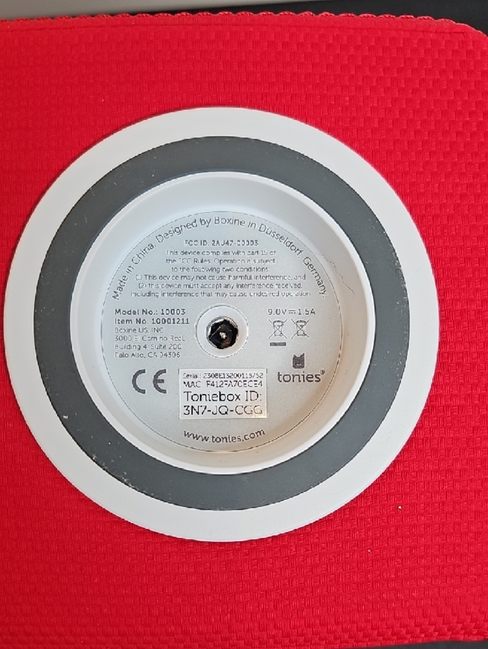 Toniebox Kids Audio Player - Bright Red With Charger - Picture 6 of 7